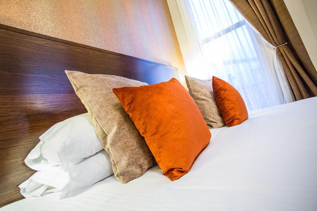 The Duke Of Edinburgh Hotel & Bar Barrow-in-Furness Ngoại thất bức ảnh