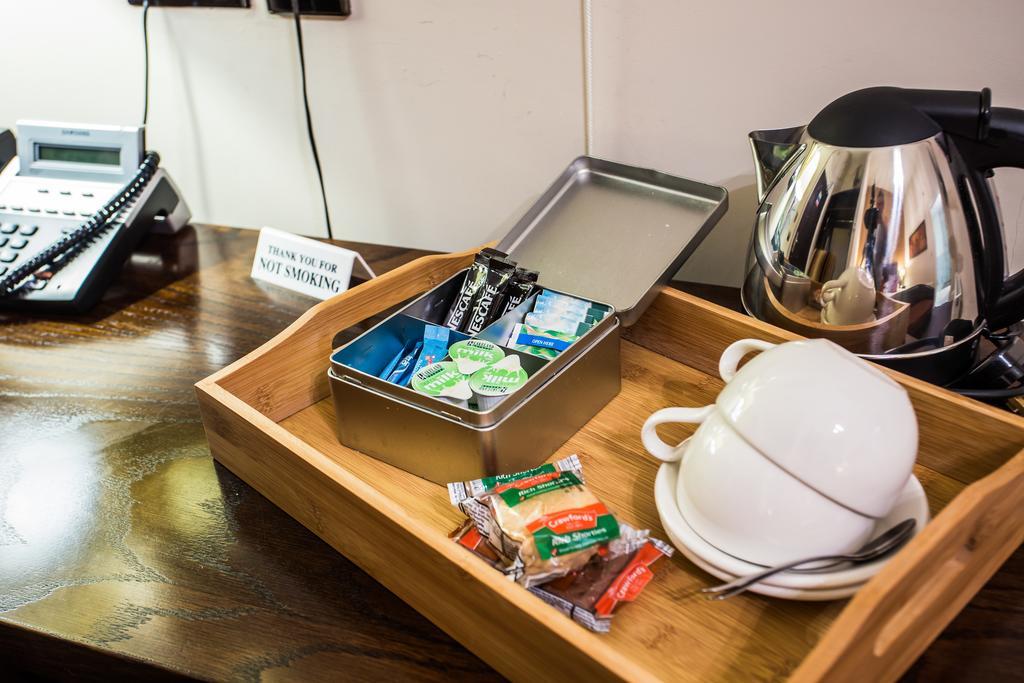 The Duke Of Edinburgh Hotel & Bar Barrow-in-Furness Ngoại thất bức ảnh