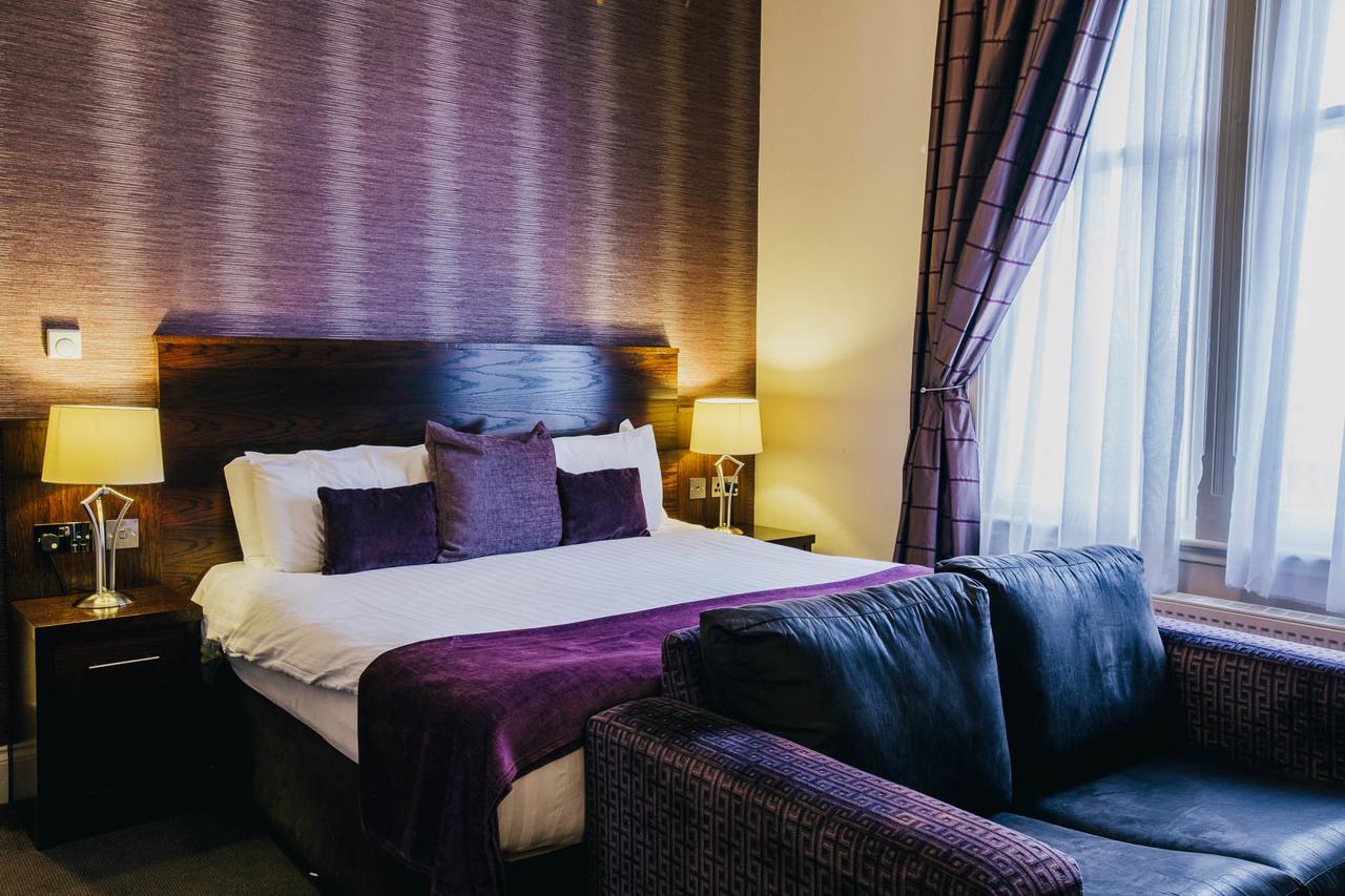 The Duke Of Edinburgh Hotel & Bar Barrow-in-Furness Ngoại thất bức ảnh